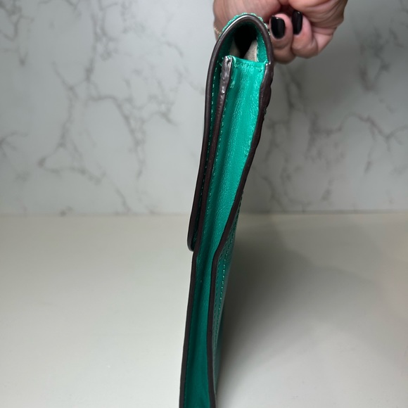 Coach Legacy Clutch in Kelly Green - Picture 6 of 10